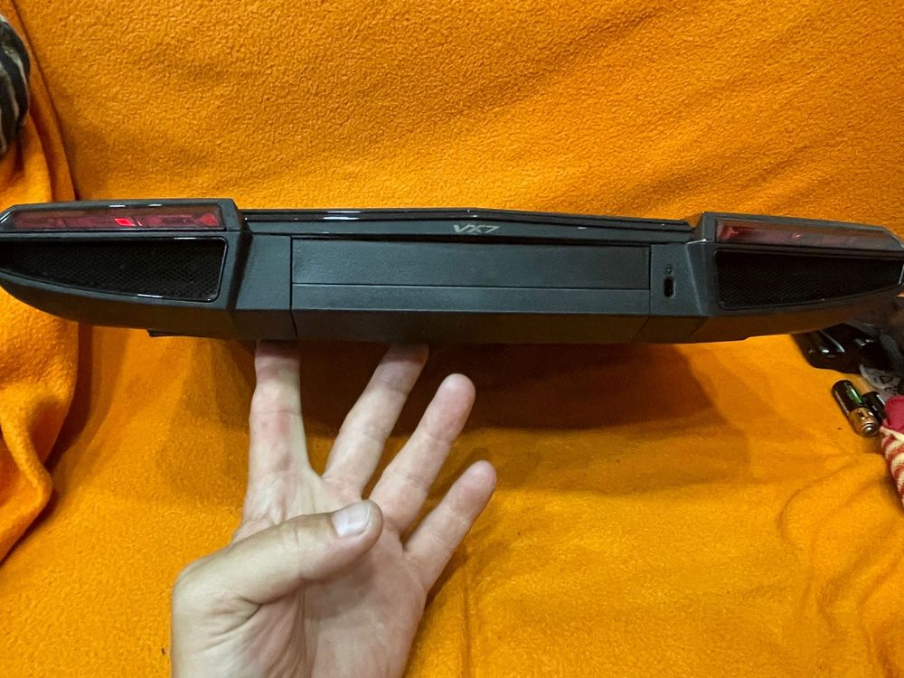 Vând Asus lamborghini vx7