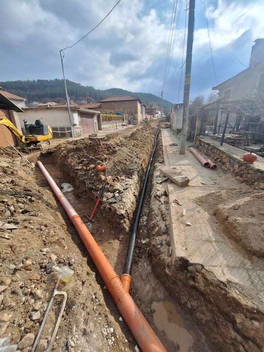 Мини багер багер Карлово бобкат-мини челен товарач