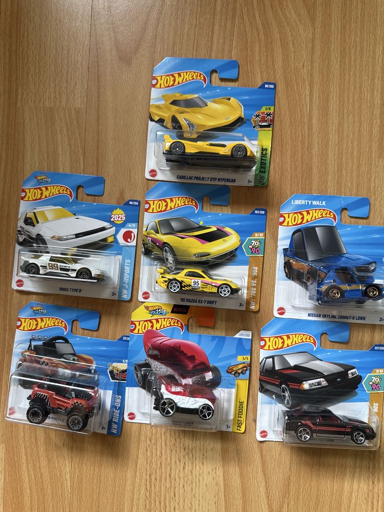 Hotwheels колички