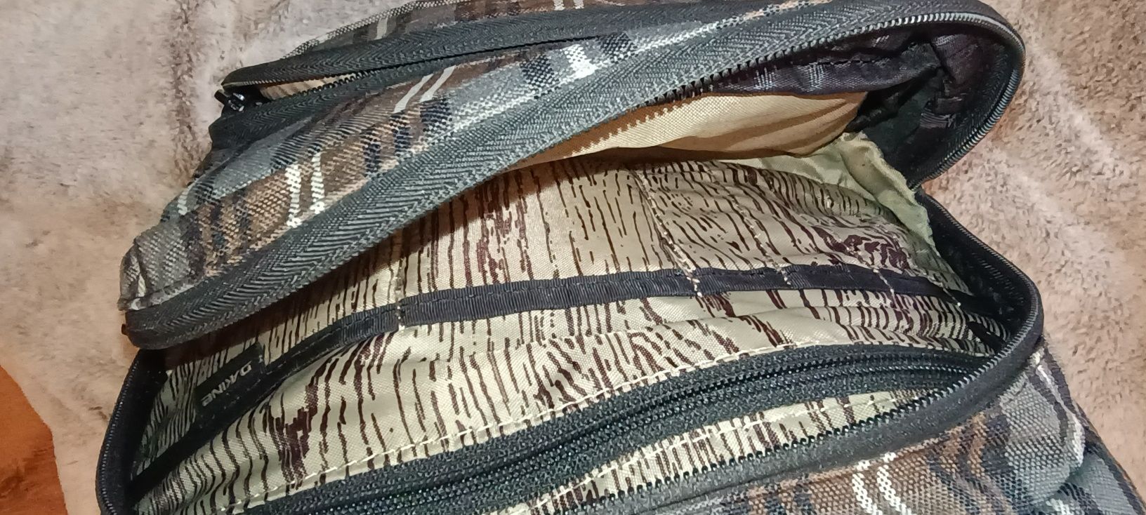 Спортна раница Dakine - 28 l.