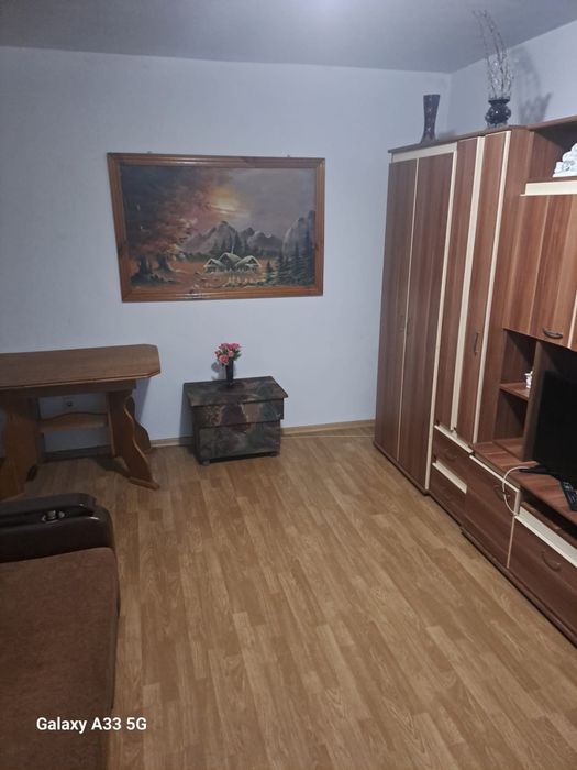 Apartament de 2 camere, Decomandat, Eroilor