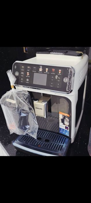 Philips latte go 5500 SIGILATE  cu 0 cafele
