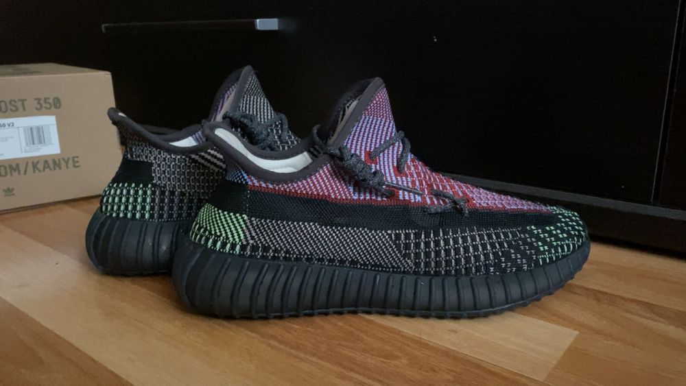 Vând yeezy boost 350