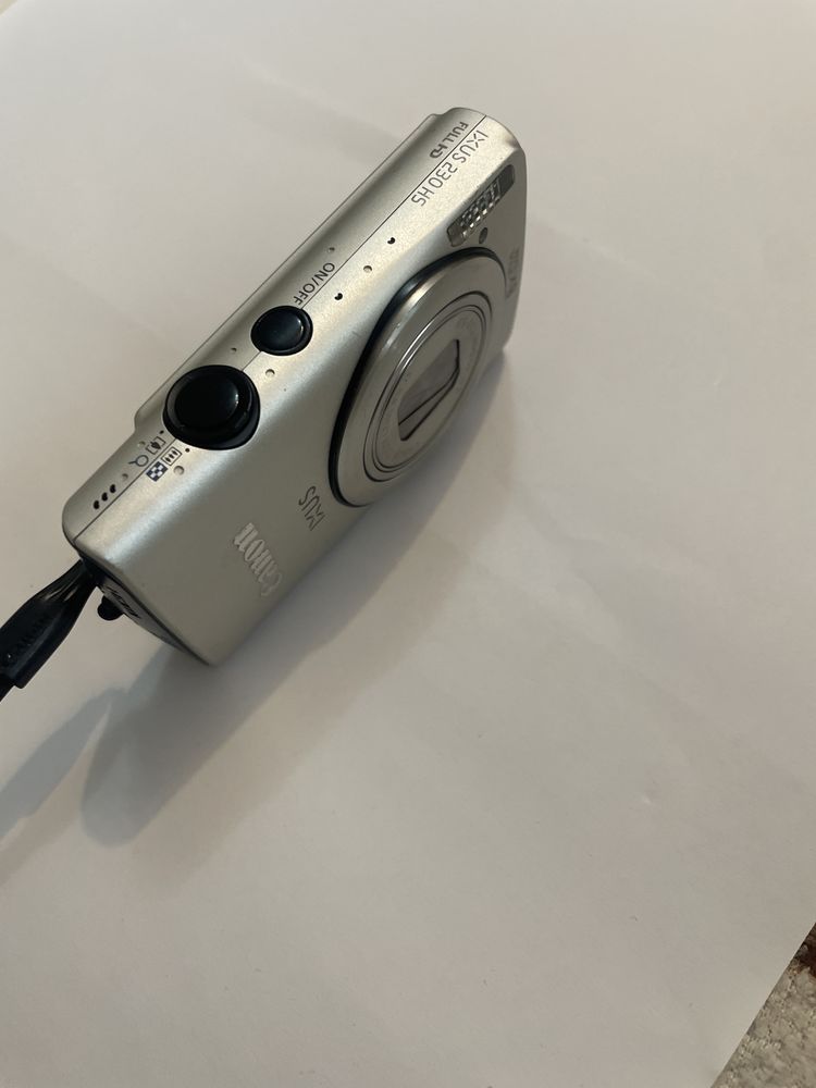 Canon Ixus 230 HS,12 Mox, 8 zoom optic,afisare data ora pe poze