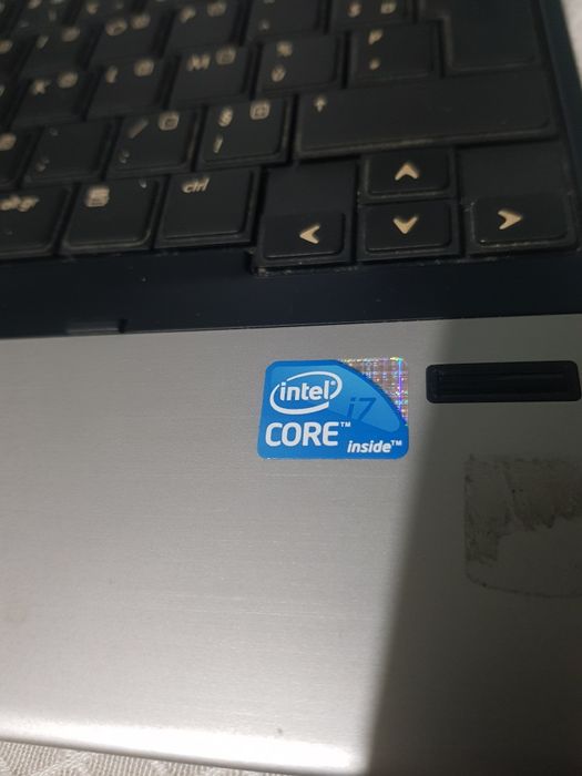 Leptop hp i7 2.13 ghrz 4g rami 250g hdd