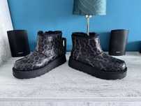 Ghete tip Ugg Tamaris