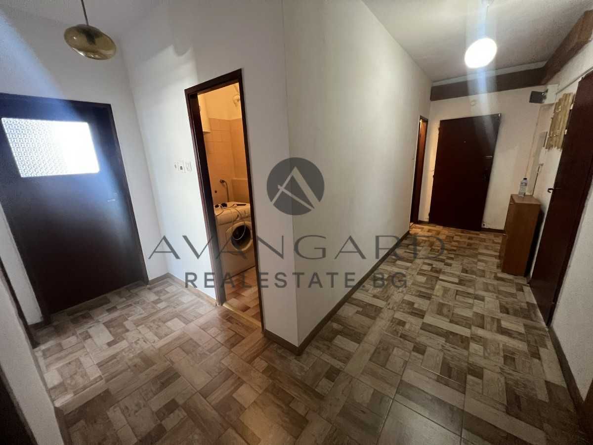 Продава се Тристаен апартамент в Пловдив, Център - 100 кв.м за 1957 €/кв.м - Снимка #9