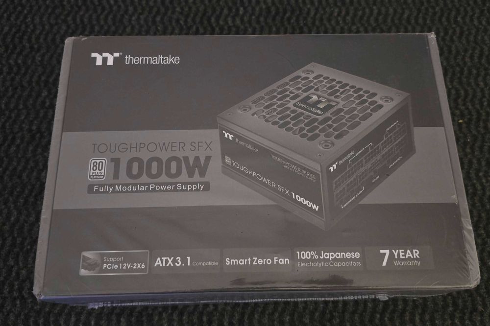 Sigilat -Sursa 80+ Platinum SFX 1000w Thermaltake Toughpower