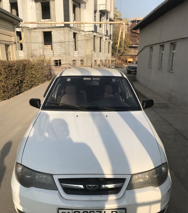 Nexia 2 oq  metan xolati yaxshi oladigan odamga narx otib beriladi