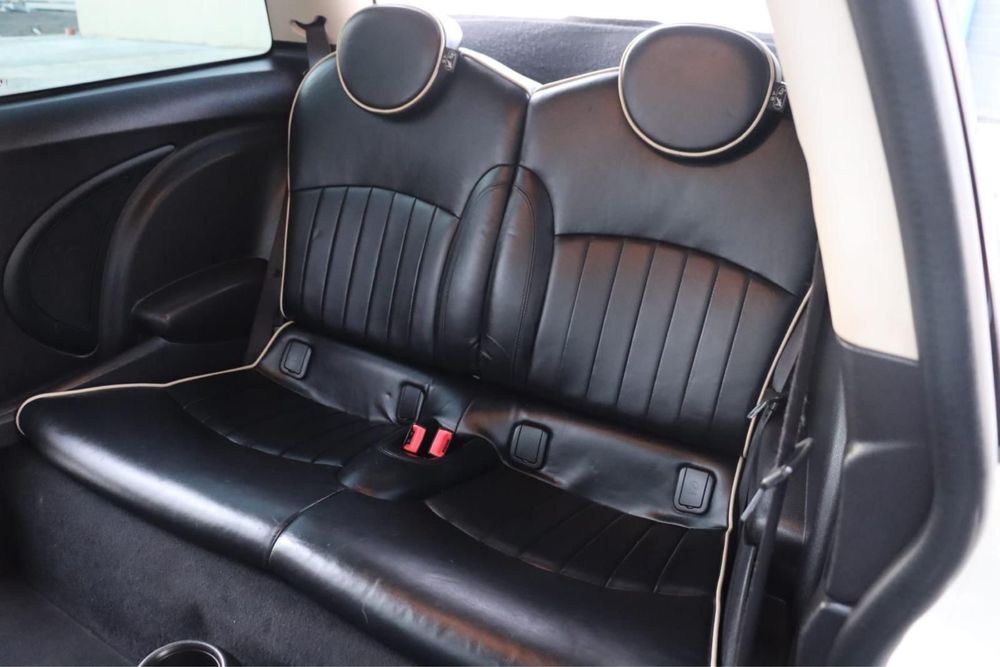 Mini Coper ONE 1.6 Benzină | 180.000 km | Dotări Premium | Întretinută