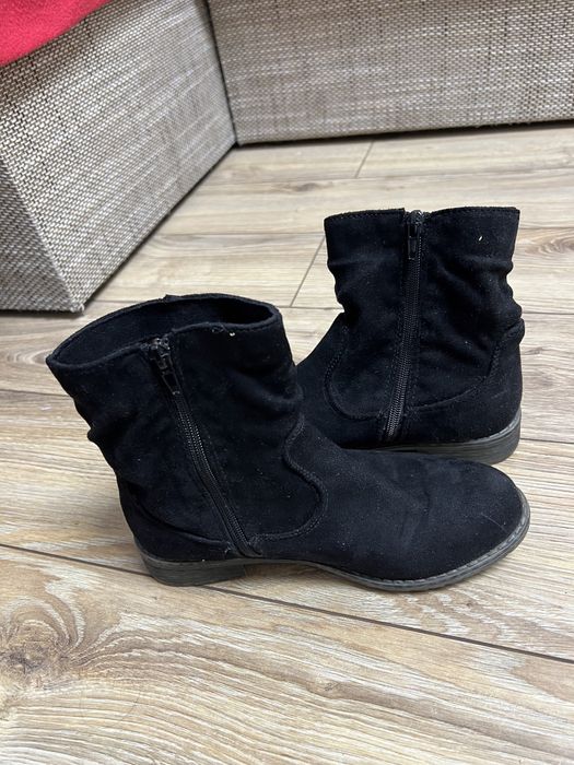 Ghete negre de primavara