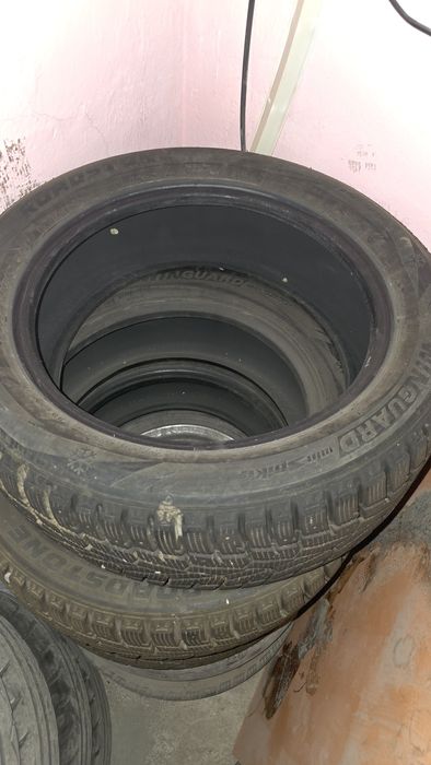 Продам зимний резину 225.50.r17