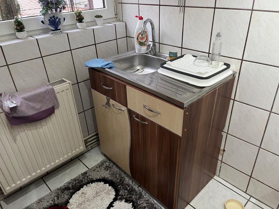 Vand mobila living, si bucatarie