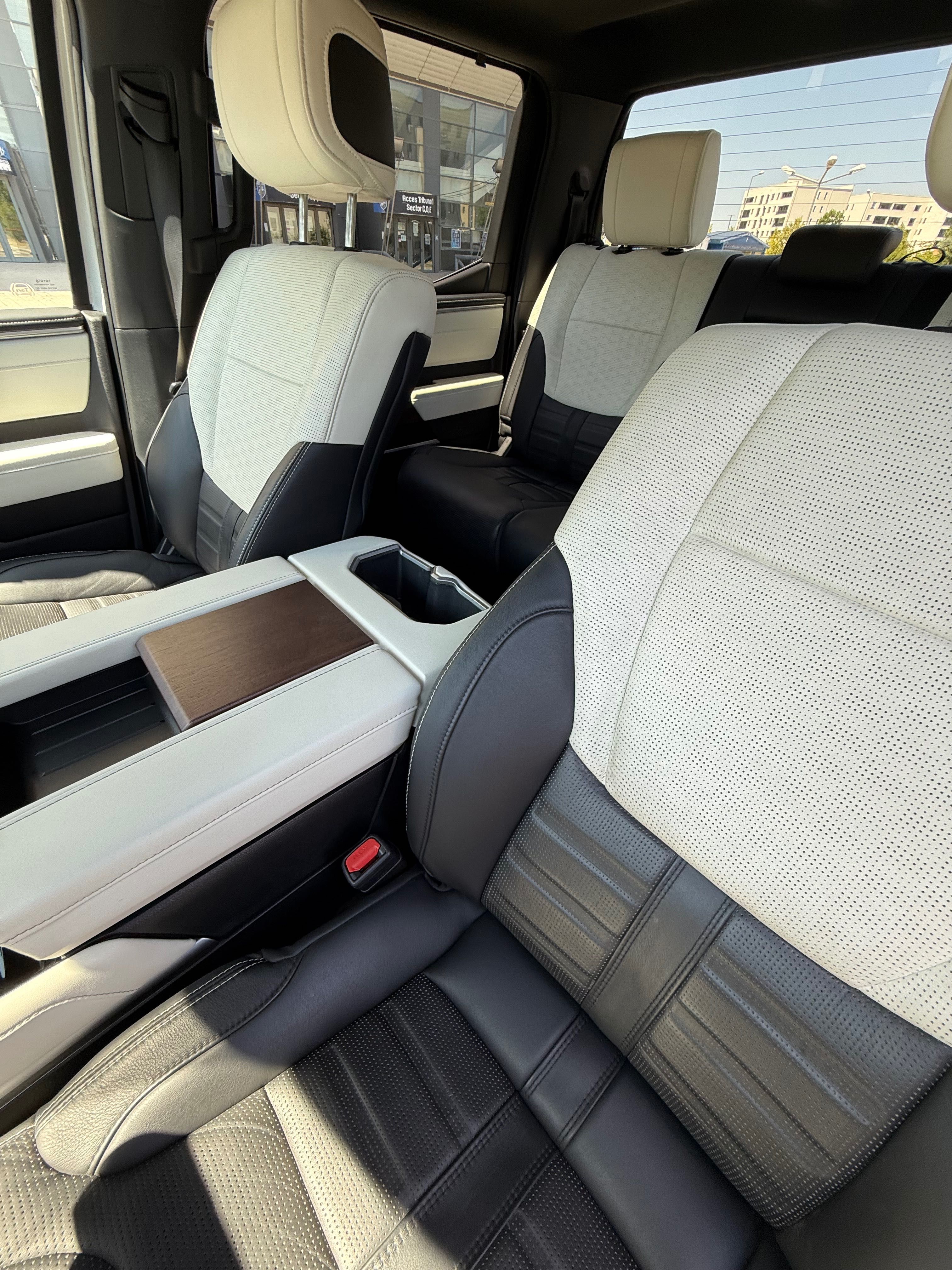 Toyota Tundra Capstone 2023 – Alb Imaculat
hibrid i-FORCE MAX 437 CP