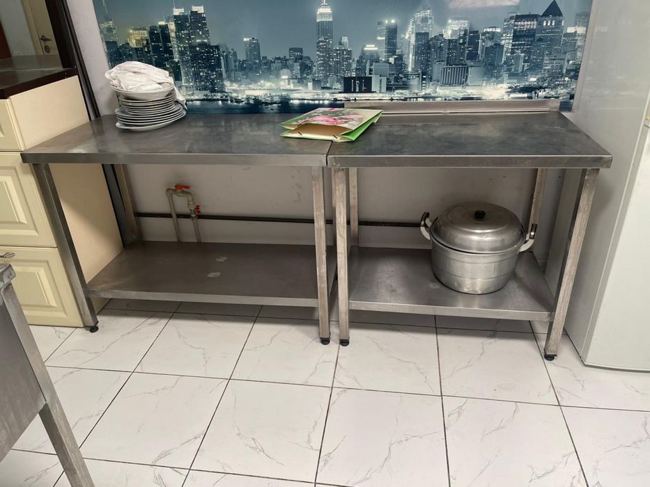 Металлические производственные столы для кухни