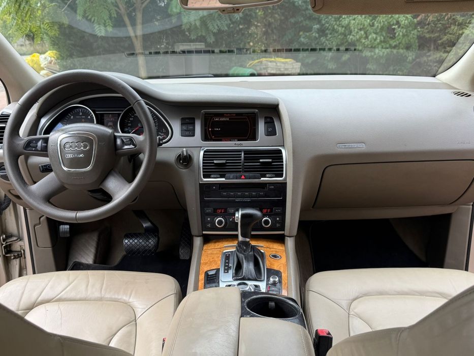 Audi Q7 2010 3.0 D 6999 E
