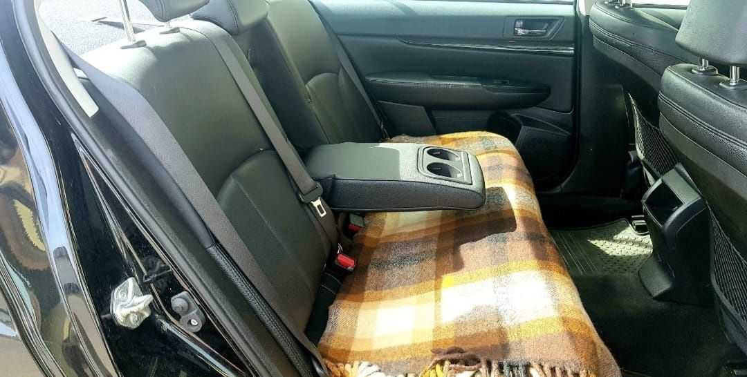 Vând Subaru Legacy