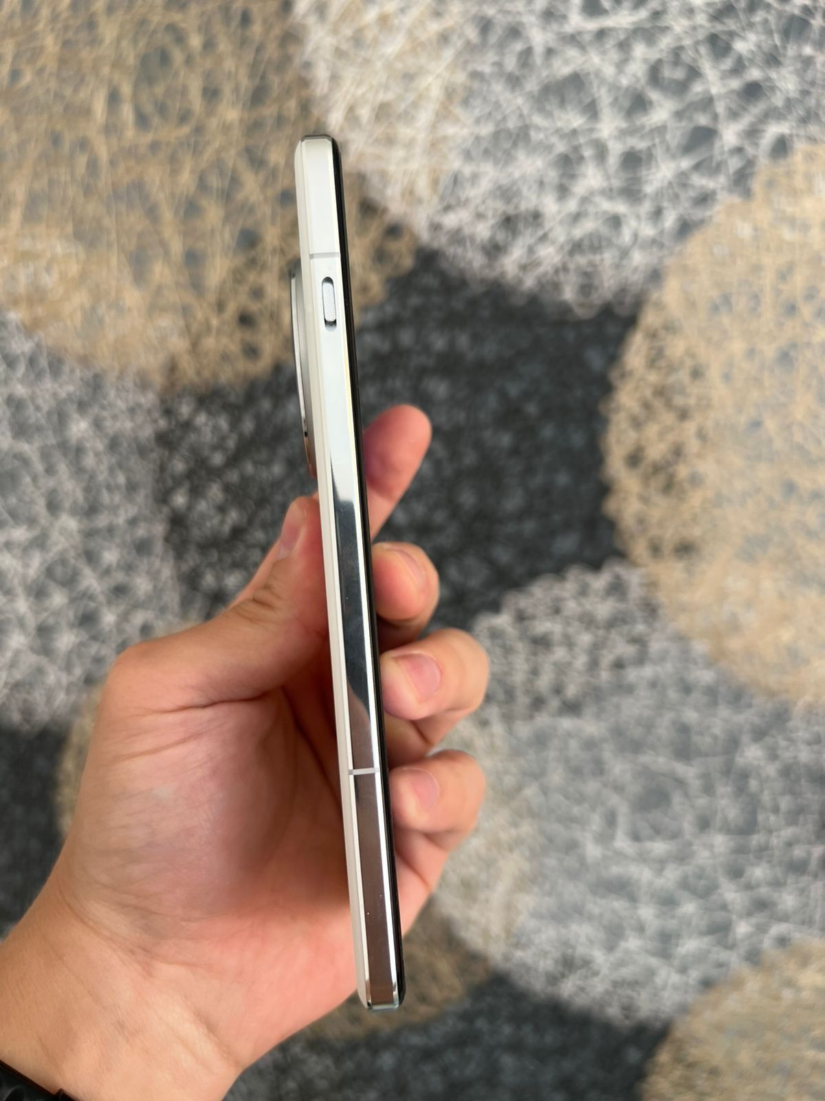 One plus 13 12/256gb