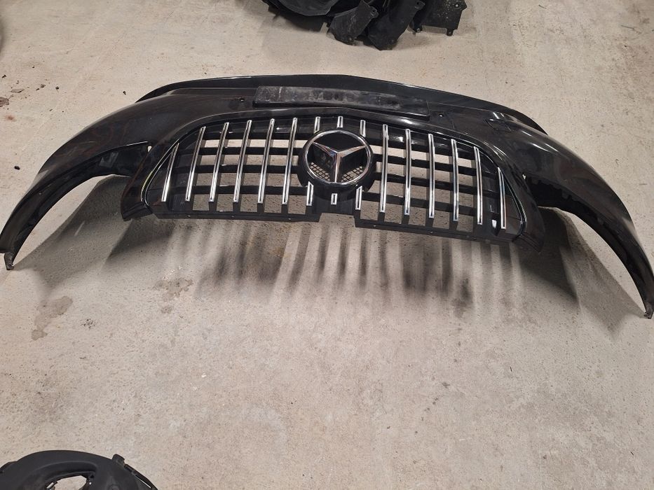 Предна броня с отвори за парктроници Mercedes Vito/ Мерцедес Вито 2015