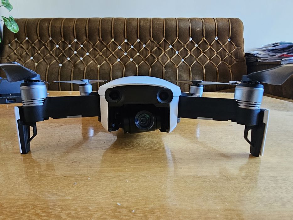 Дрон DJI Mavic Air