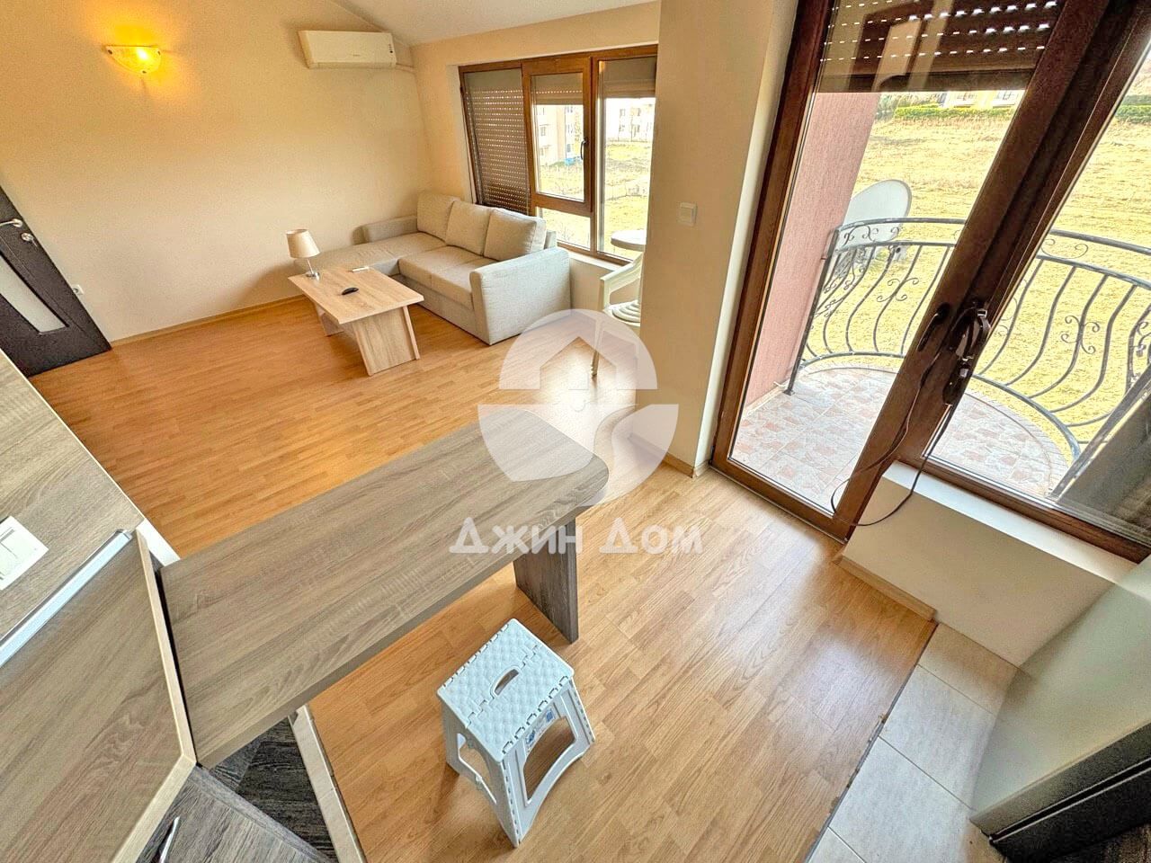 Продава се Двустаен апартамент в с. Равда, Област Бургас - 70 кв.м за 1179 €/кв.м - Снимка #3