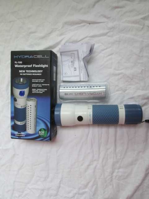 HYDRACELL FL-100 нов фенер с акумулаторна батерия, зарежда се с вода.