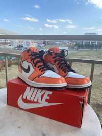 Jordan 1 Mid Turf Orange