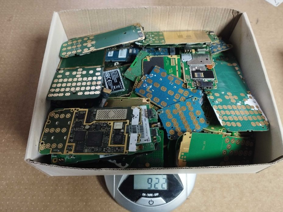 Електронна скрап