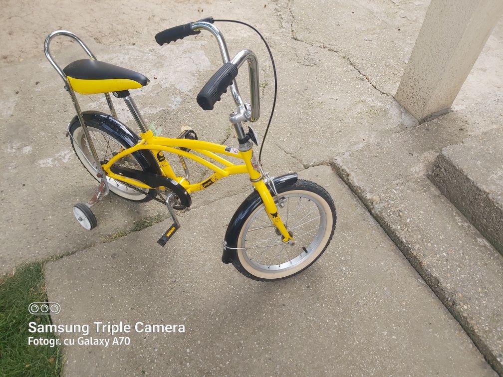 Bicicleta copii aproape noua