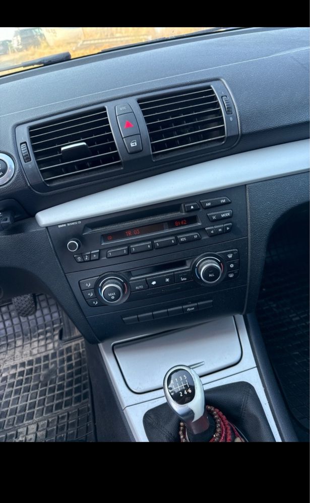 BMW 116D/2011/face/