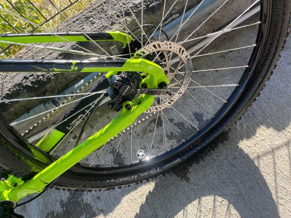 Bicicleta cube aim pro