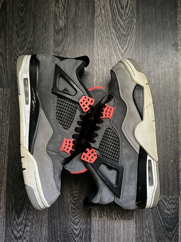 Jordan 4 Infrared