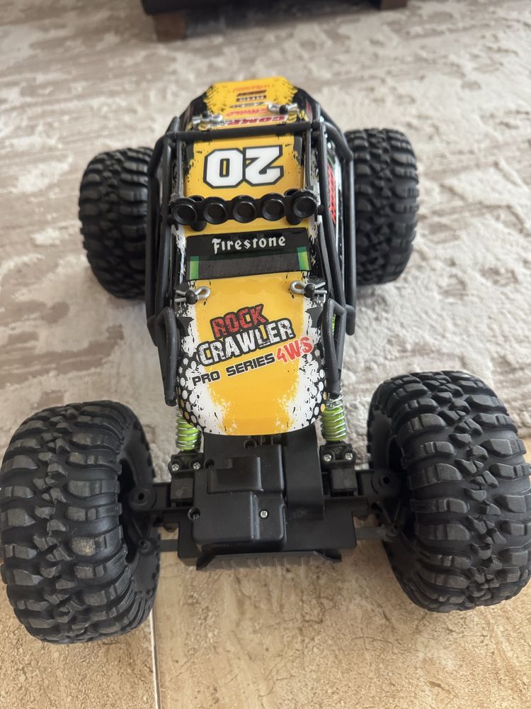 Maisto RC - R/C Rock Crawler кола с дистанционно