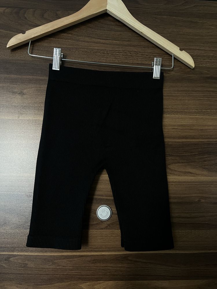 Комплект къси панталонки, потник zara