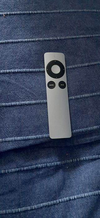 Telecomanda apple