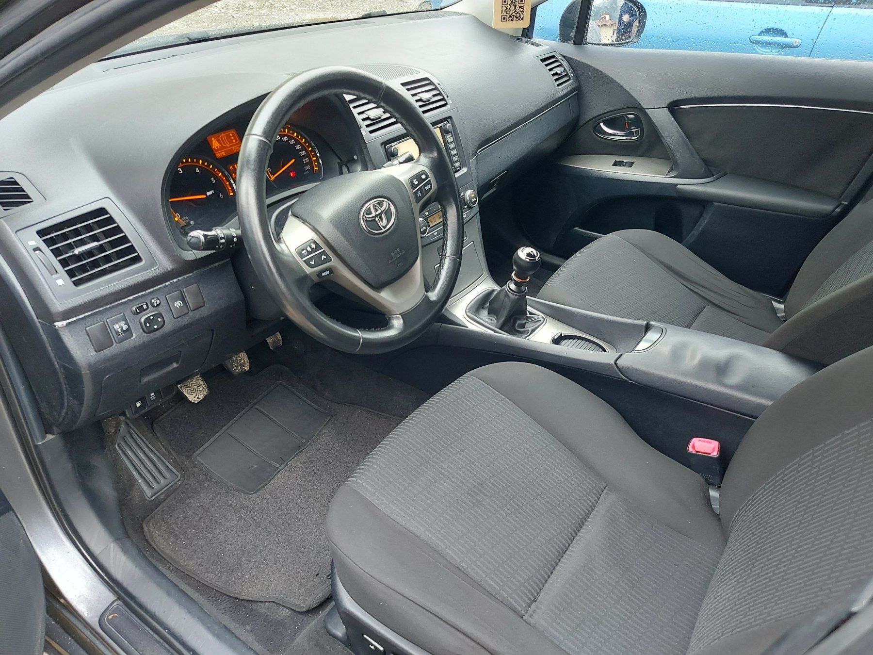 Toyota Avensis 2.2 2010