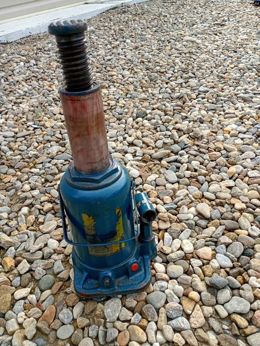 Cric hidraulic 20 tone/200 lei