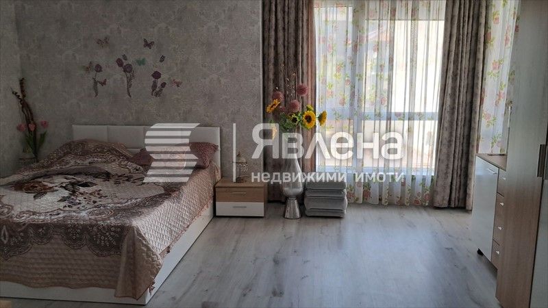 Продава се Тристаен апартамент в Варна, Аспарухово - 136 кв.м за 1670 €/кв.м - Снимка #9