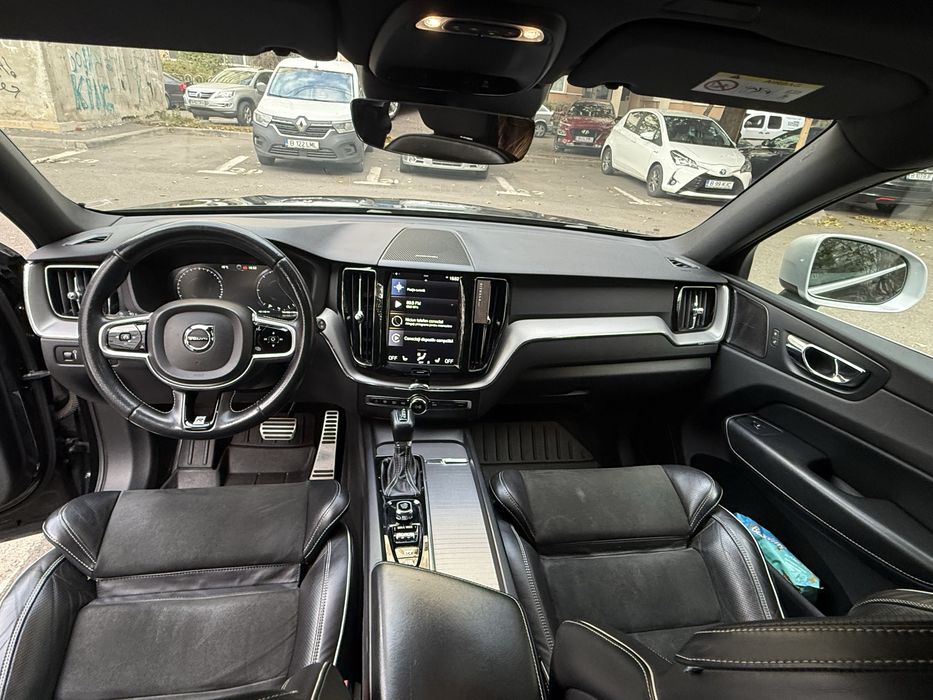 Volvo XC60 D4 R-Design 190CP • Automat • LED • Navi • Piele • 2019