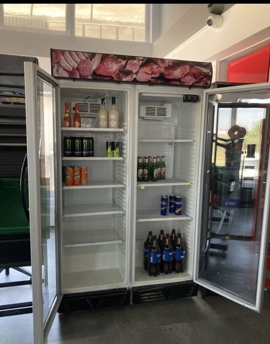 Se vinde rafturi de perete, gondole,vitrine frigorifice