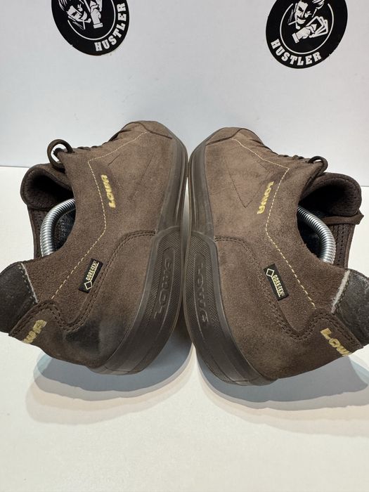 Обувки LOWA GORE-TEX .Номер 44