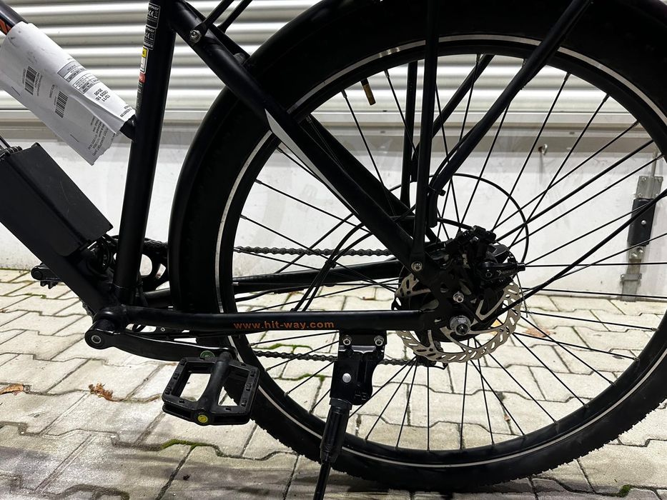 Bicicletă electrică de oraș de la marca HITWAY.