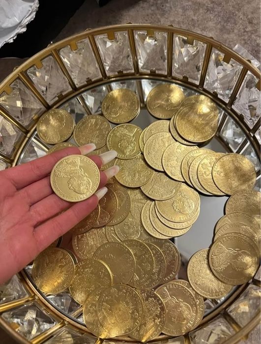 Vând monede placate cu aur de 24k  1/1 cu cele originale