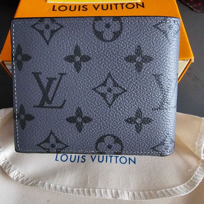 VAND Portofel Louis Vuitton LV include CUTIE