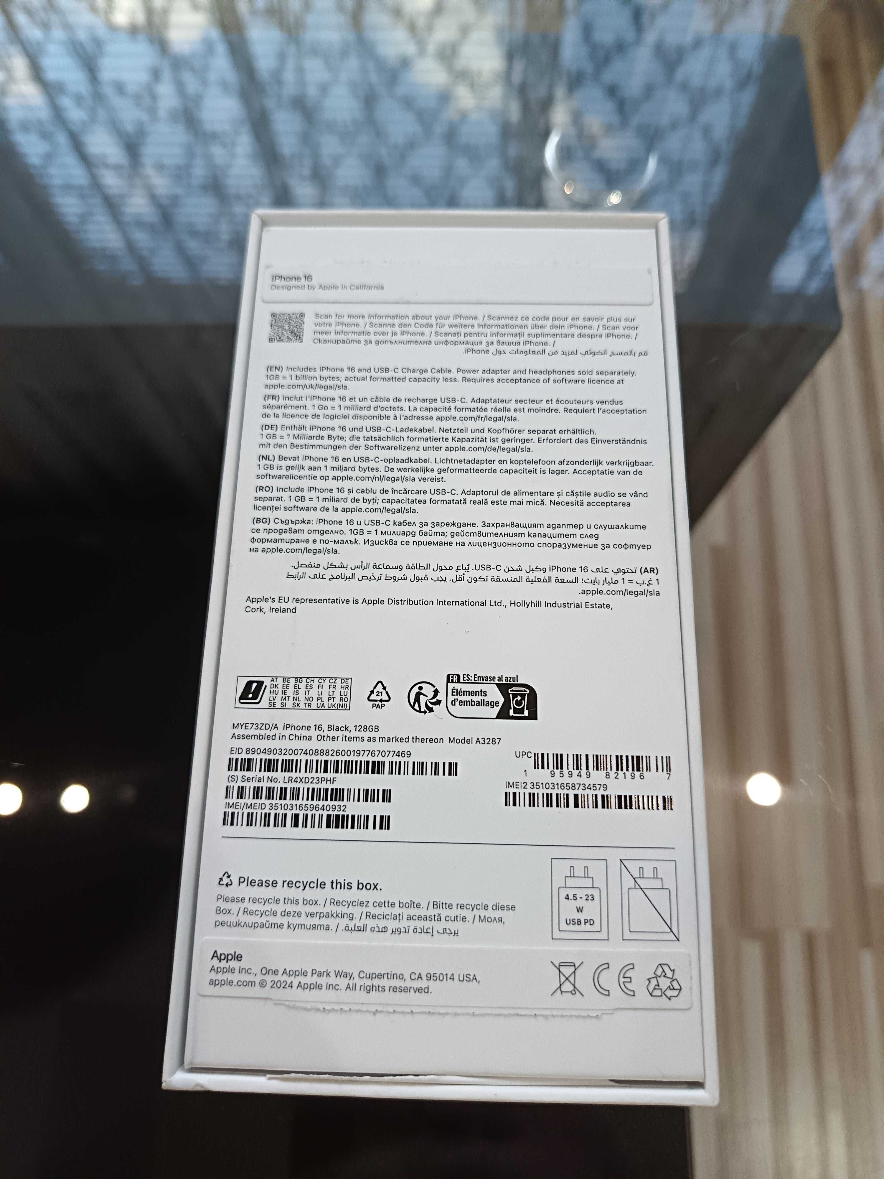 Iphone 16, Black, 128GB.
