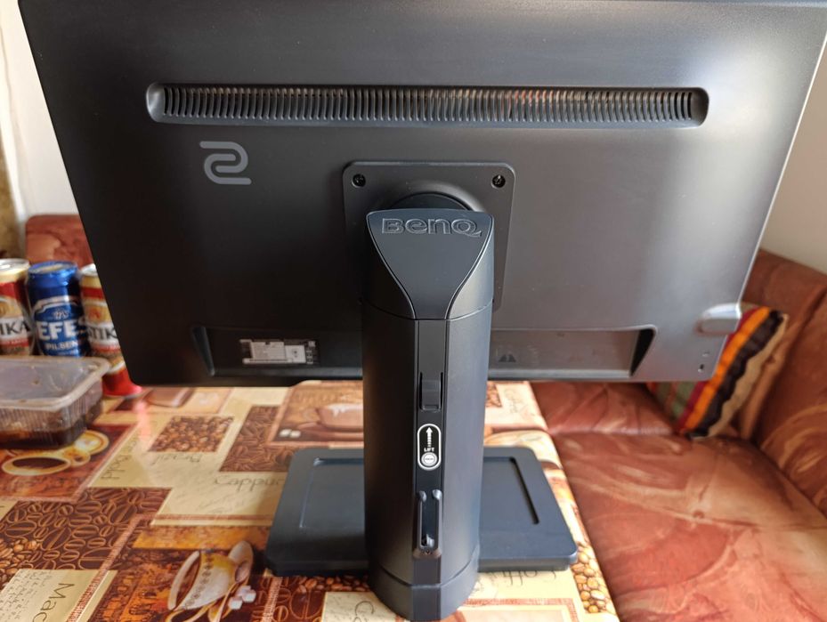 Геймърски монитор Benq XL2411P