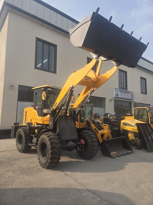 Фронтальный погрузчик