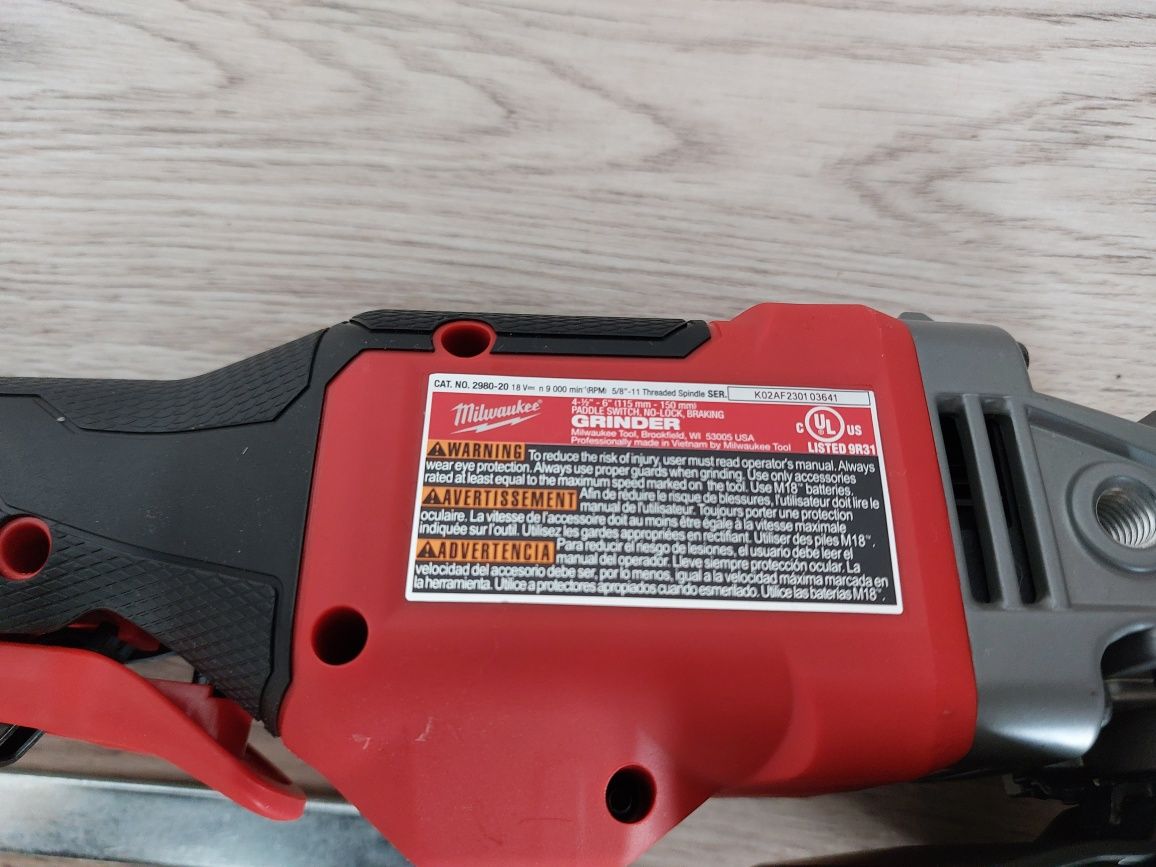 Flex mediu milwaukee M18 FHSAG150XPDB, disc 150 mm, Nou, model America