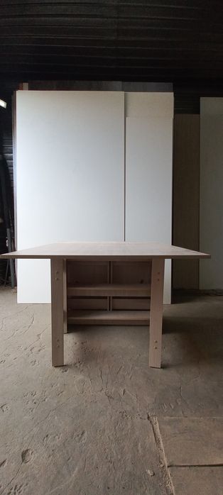 Продам стол раскладной новый