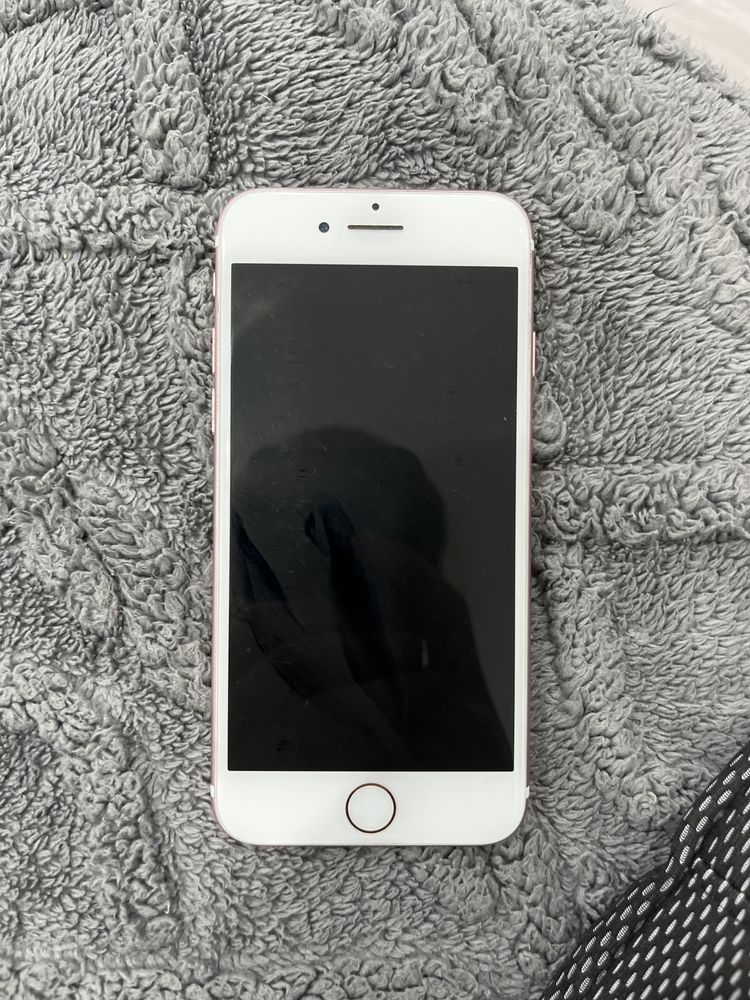 Iphone 7 не включается